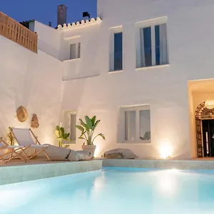 https://suites-alfonso-x.es-andalucia.com