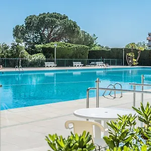 Cannes Marina Aparthotel Mandelieu